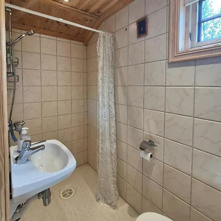 Casa de Férias Authentic Overlooking Mosvann *