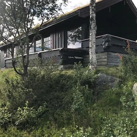 Сasa de vacaciones Authentic Overlooking Mosvann